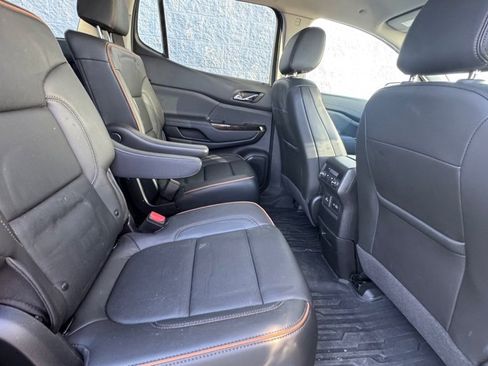 Used 2023 GMC Acadia AT4 image 9