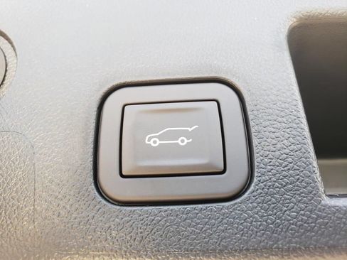 New 2027 Chevrolet Equinox RS w/ Convenience Package III AWD/4WD image 11