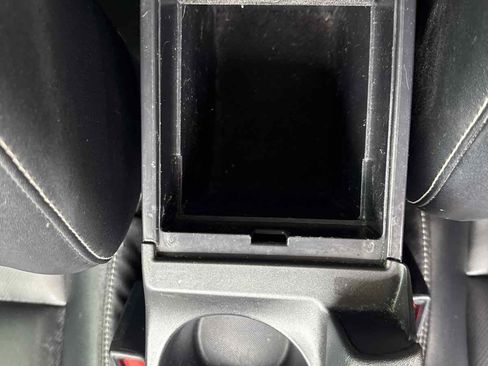 Used 2017 Lexus CT 200h FWD image 37