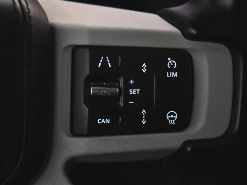 Used 2022 Land Rover Defender 110 XS Edition image 24