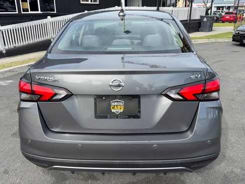 Used 2021 Nissan Versa SV image 7