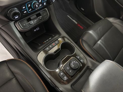 Used 2023 GMC Acadia AT4 w/ Technology Package AWD/4WD image 22