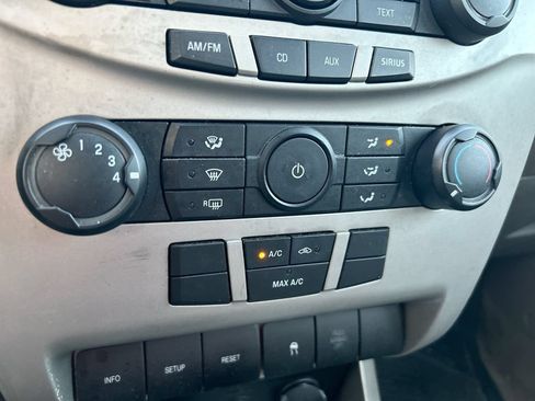 Used 2010 Ford Focus S FWD image 18