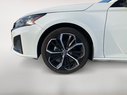 Used 2023 Nissan Altima 2.5 SR image 35