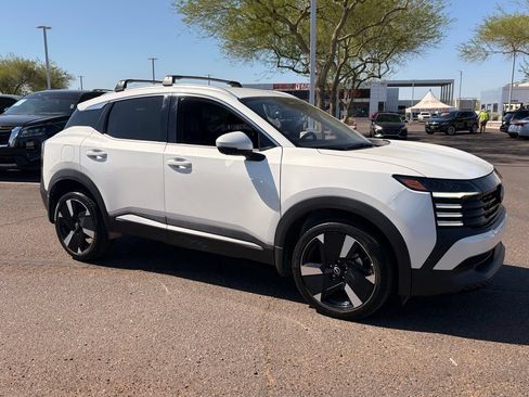 Certified 2026 Nissan Kicks SV FWD image 6