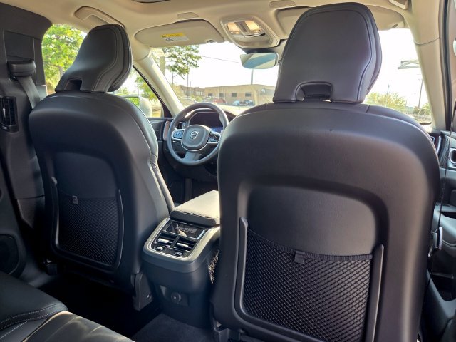 Certified 2023 Volvo XC60 B5 Ultimate FWD image 24