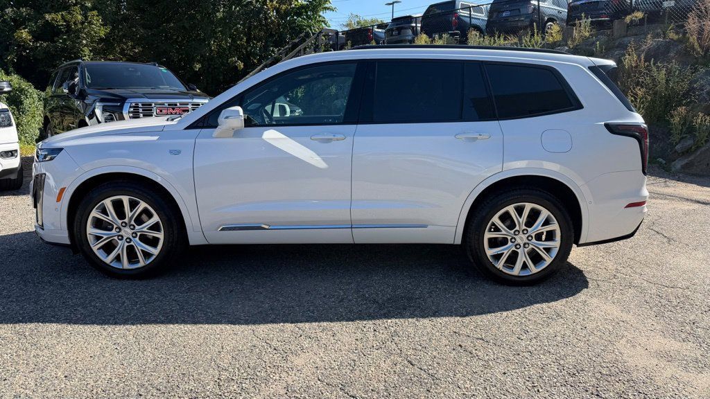 Used 2020 Cadillac XT6 Sport AWD/4WD image 3