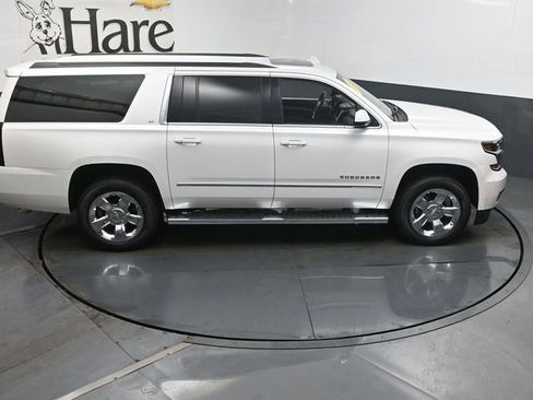 Used 2017 Chevrolet Suburban LT w/ LT Signature Package image 40