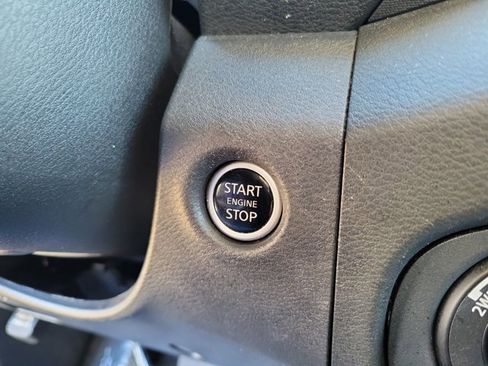 Used 2023 Nissan Frontier SV w/ SV Convenience Package image 30