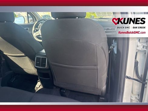 Used 2024 Kia Sportage LX image 18