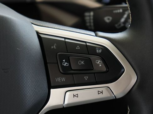 Certified 2024 Volkswagen Taos SEL AWD/4WD image 13