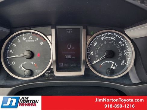 Used 2019 Toyota Tacoma SR5 image 17