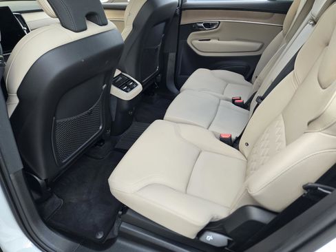 Used 2026 Volvo XC90 B5 Plus w/ Protection Package Premier image 26