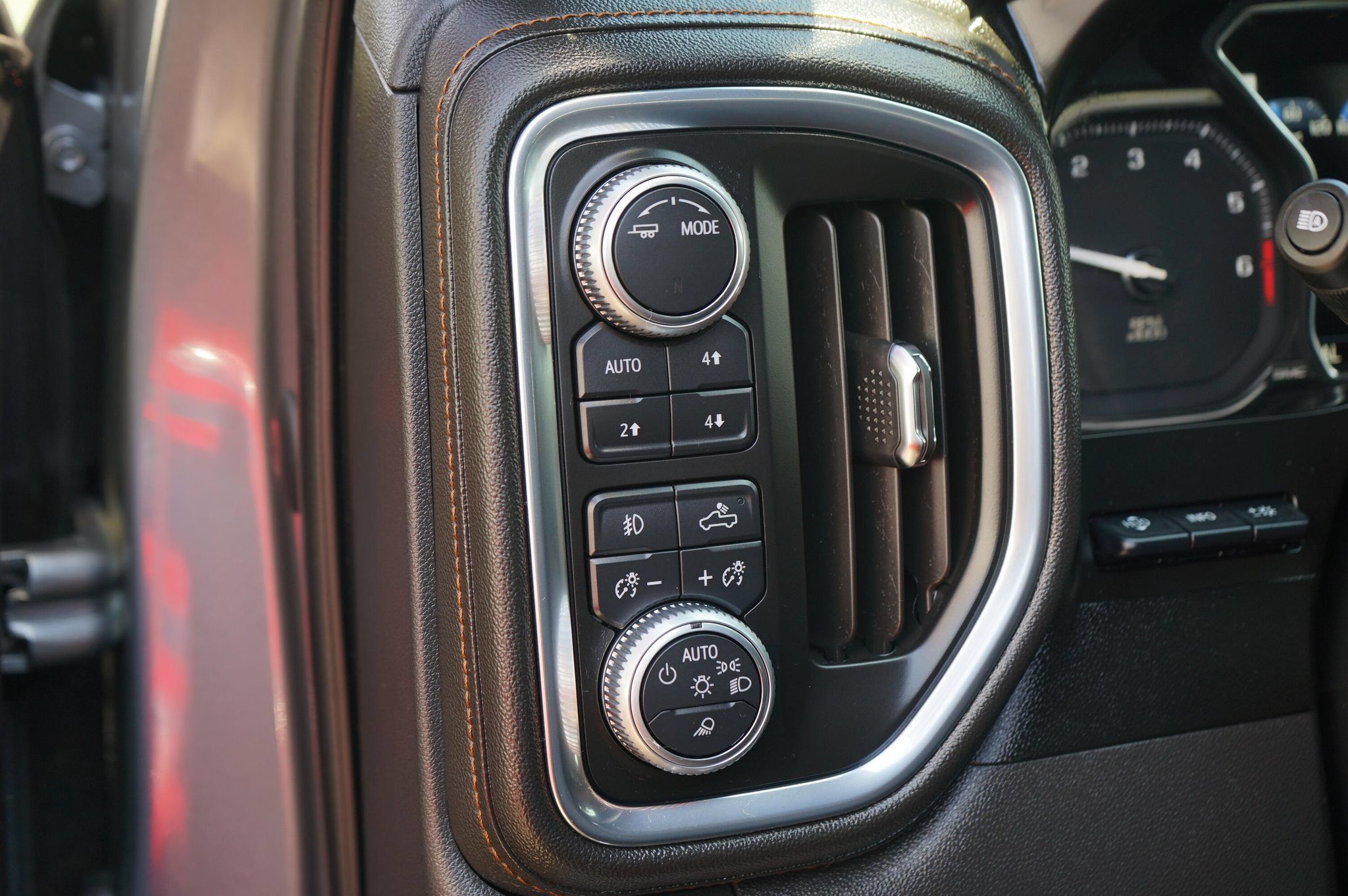 Used 2020 GMC Sierra 1500 AT4 w/ AT4 Premium Package AWD/4WD image 15