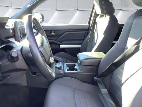 Used 2024 Toyota Tacoma TRD Off-Road image 7