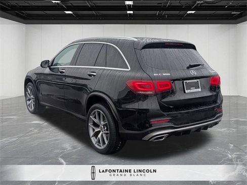 Used 2022 Mercedes-Benz GLC 300 4MATIC image 3