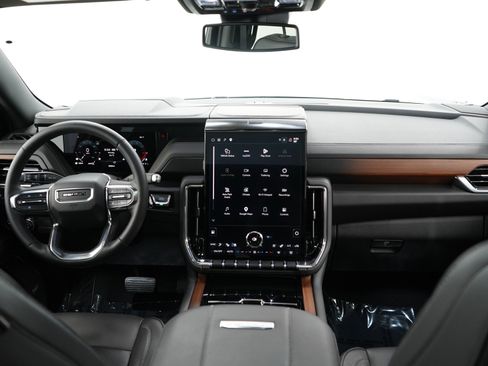 Used 2026 GMC Yukon Denali w/ Sun & Power Step Package AWD/4WD image 14