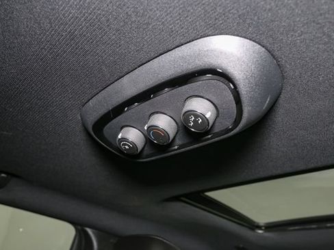 Used 2025 Dodge Durango R/T w/ Blacktop Package AWD/4WD image 23