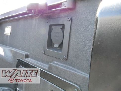 Used 2024 Toyota Tacoma TRD Sport AWD/4WD image 5