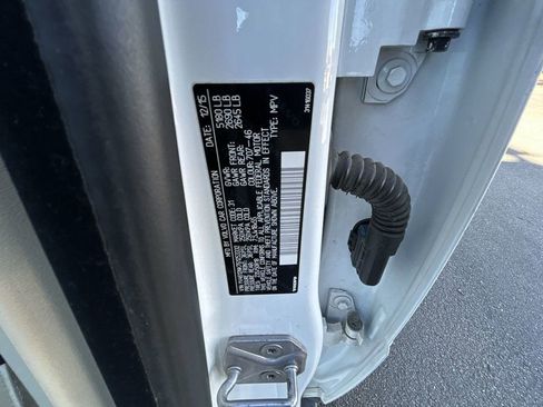 Used 2016 Volvo XC70 T5 Premier w/ Proximity Package image 24