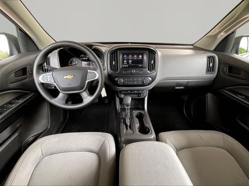 Used 2022 Chevrolet Colorado W/T w/ WT Convenience Package AWD/4WD image 8