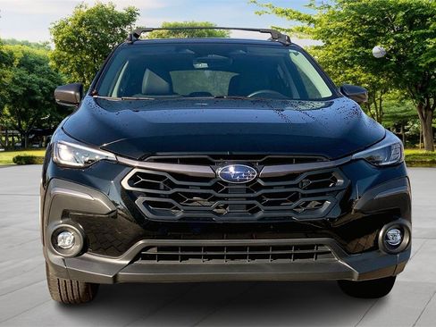 Used 2024 Subaru Crosstrek 2.5i Limited image 2