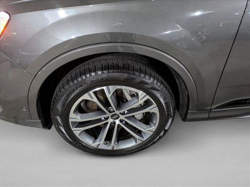 Certified 2025 Audi Q7 2.0T Premium Plus w/ Premium Plus Package image 24