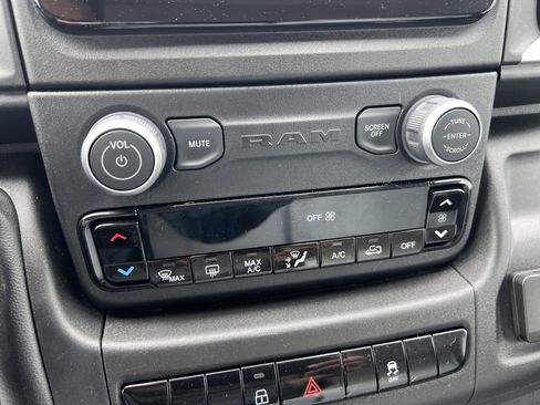 Used 2025 RAM ProMaster 3500 w/ Quick Order Package 22G SLT image 19