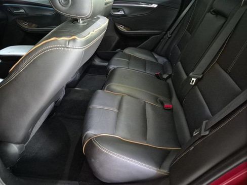 Used 2015 Chevrolet Impala LTZ FWD image 10