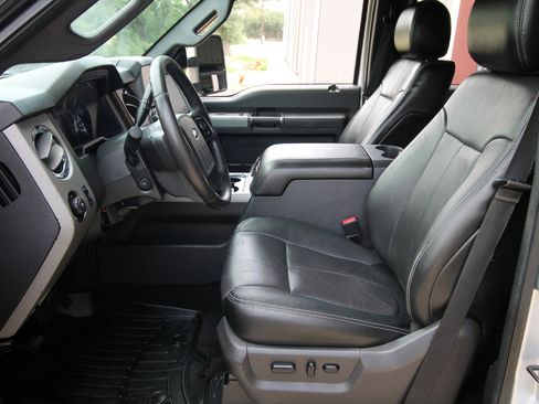 Used 2016 Ford F250 Lariat AWD/4WD image 25