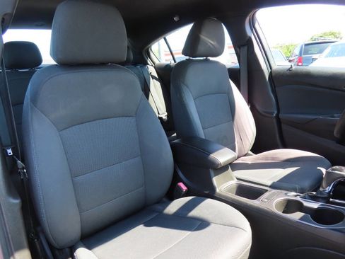 Used 2019 Chevrolet Cruze LT w/ RS Package FWD image 41