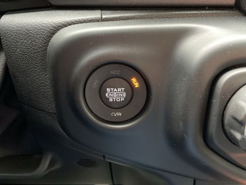 Used 2021 Jeep Gladiator Mojave w/ Cold Weather Group image 22