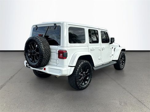 Used 2021 Jeep Wrangler Unlimited Sahara image 7