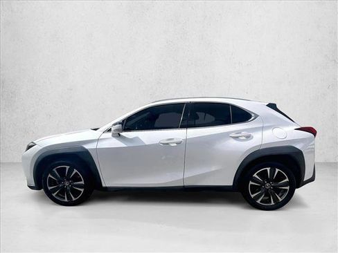 Used 2019 Lexus UX 200 w/ Accessory Package 2 FWD image 6