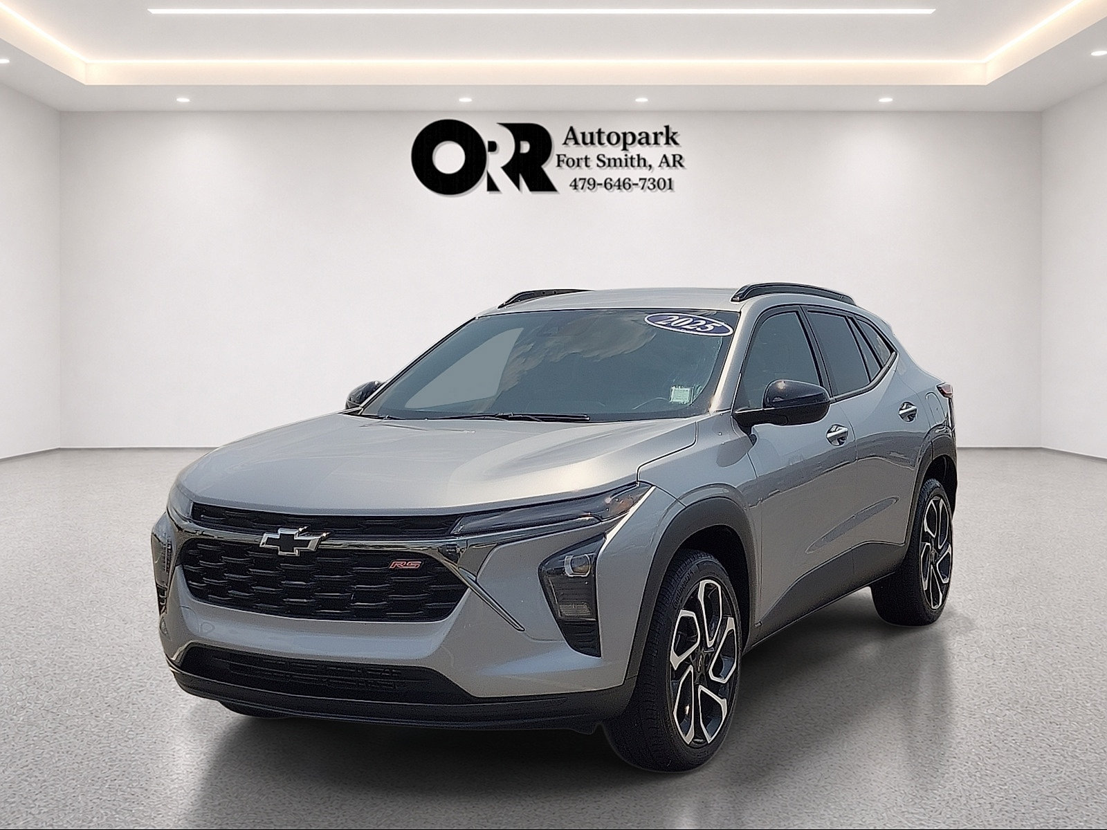 Used 2025 Chevrolet Trax RS w/ Driver Confidence Package FWD image 2