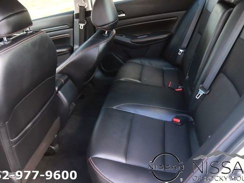 Used 2019 Nissan Altima 2.5 SR FWD image 15