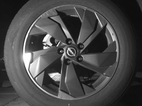 Used 2025 Nissan Rogue SV FWD image 15