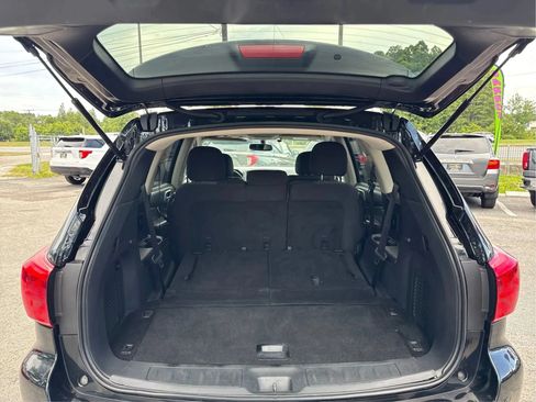 Used 2018 Nissan Pathfinder SV AWD/4WD image 9