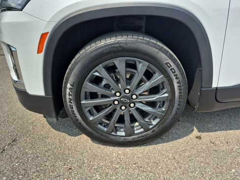 Certified 2023 Chevrolet Traverse RS w/ LPO, Floor Liner Package AWD/4WD image 34