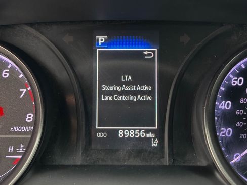 Used 2021 Toyota Camry SE image 27