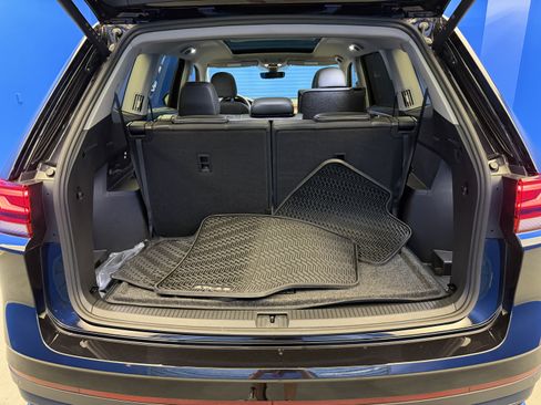 Used 2026 Volkswagen Atlas SE w/ Panoramic Sunroof Package FWD image 28