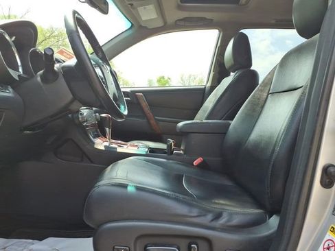 Used 2012 Toyota Highlander Limited w/ Tow Pkg AWD/4WD image 17