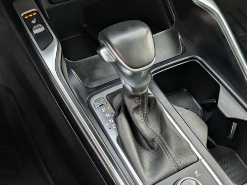 Used 2022 Kia Sorento S w/ Panoramic Sunroof Package image 24