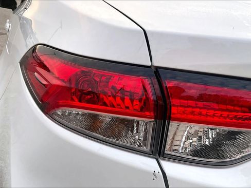 Used 2026 Toyota Corolla LE FWD image 28
