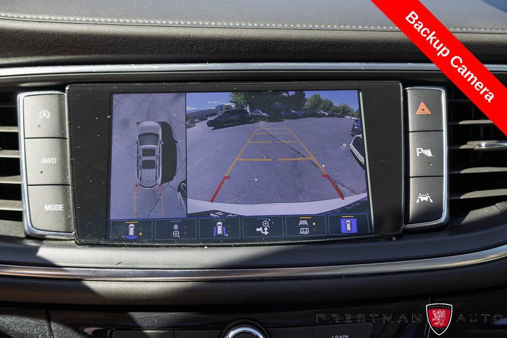 Used 2023 Buick Enclave Avenir w/ Avenir Technology Package AWD/4WD image 11
