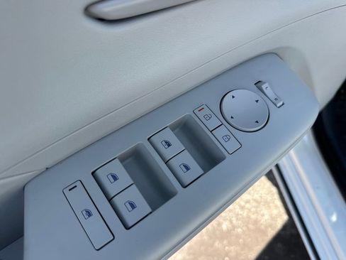 New 2025 Hyundai Kona SEL image 10