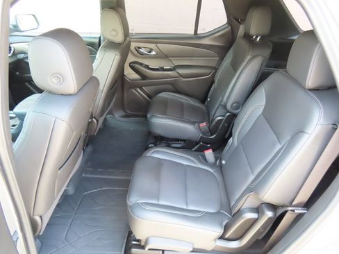Certified 2023 Chevrolet Traverse LT AWD/4WD image 26