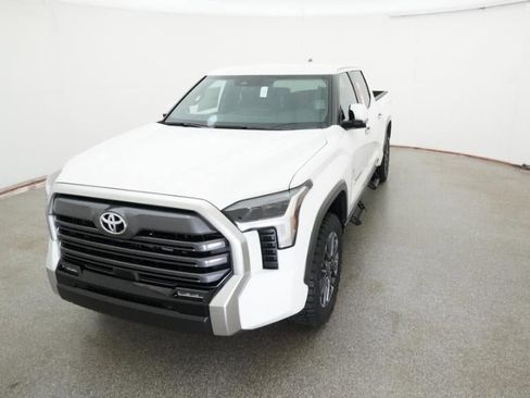 New 2026 Toyota Tundra Limited AWD/4WD image 16
