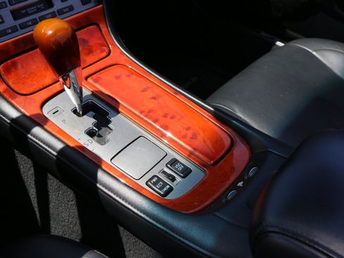 Used 2006 Lexus SC 430 Convertible w/ Preferred Accessory Pkg RWD image 20
