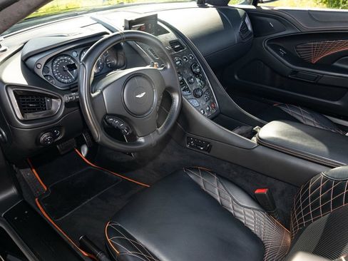 Used 2018 Aston Martin Vanquish S RWD image 23